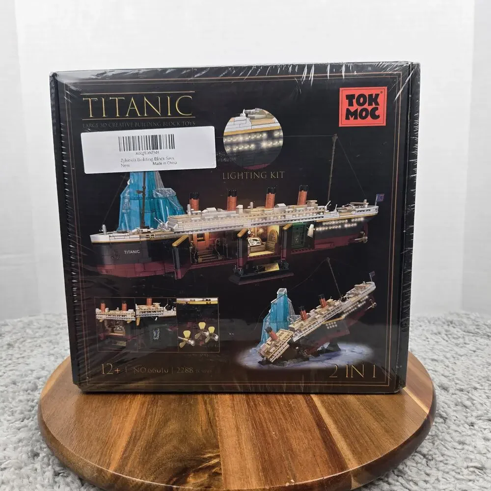 Sealed Tok Moc Titanic 66010 2288pcs  2 In 1 Block Model